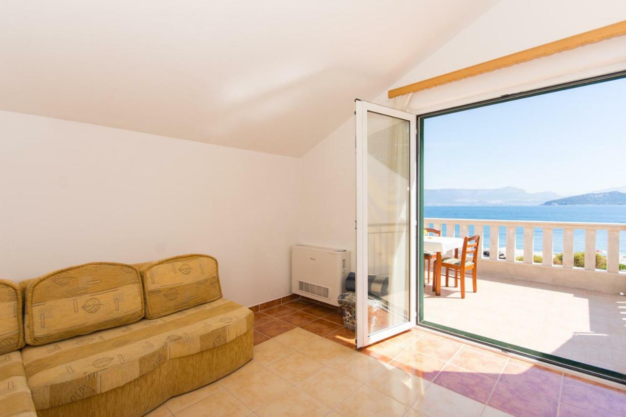 Guesthouse Vakans Slatine Exterior photo