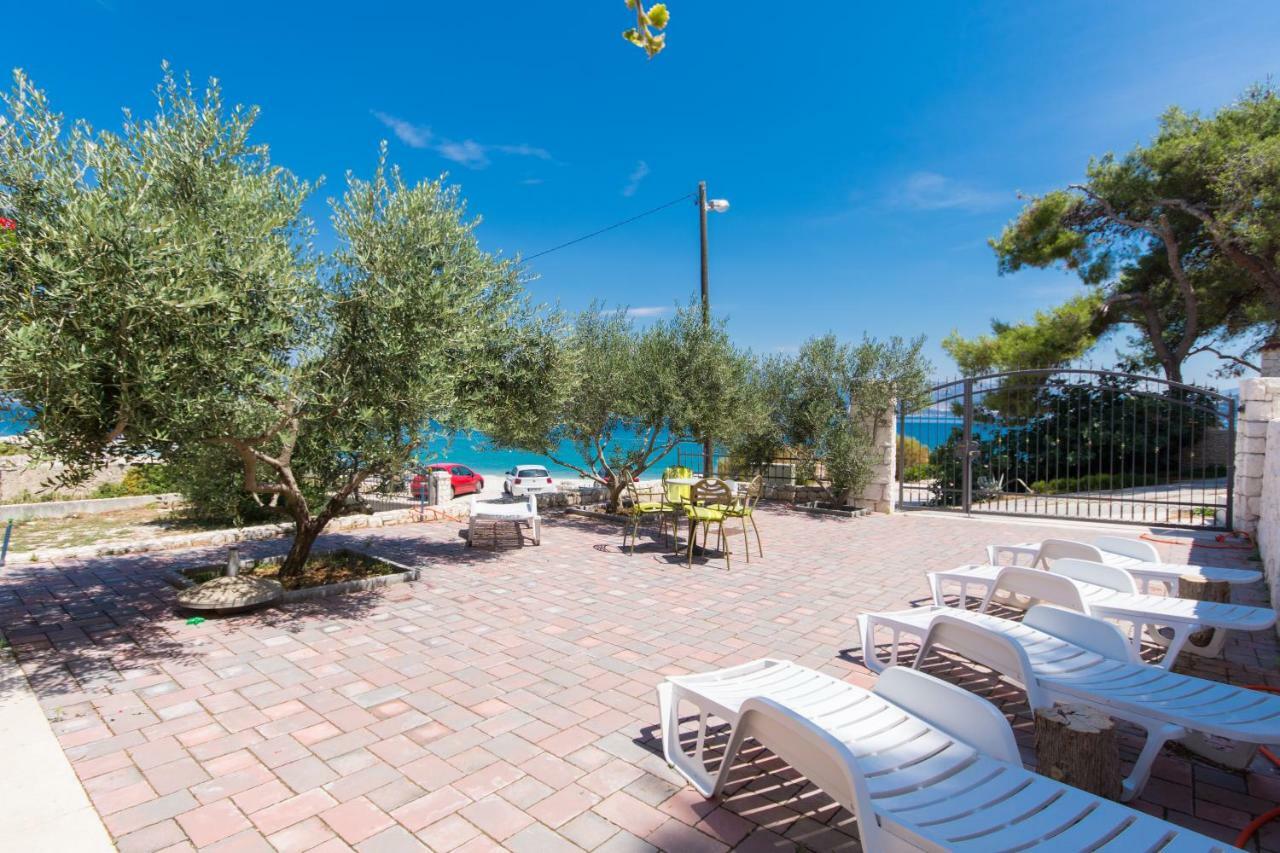 Guesthouse Vakans Slatine Exterior photo