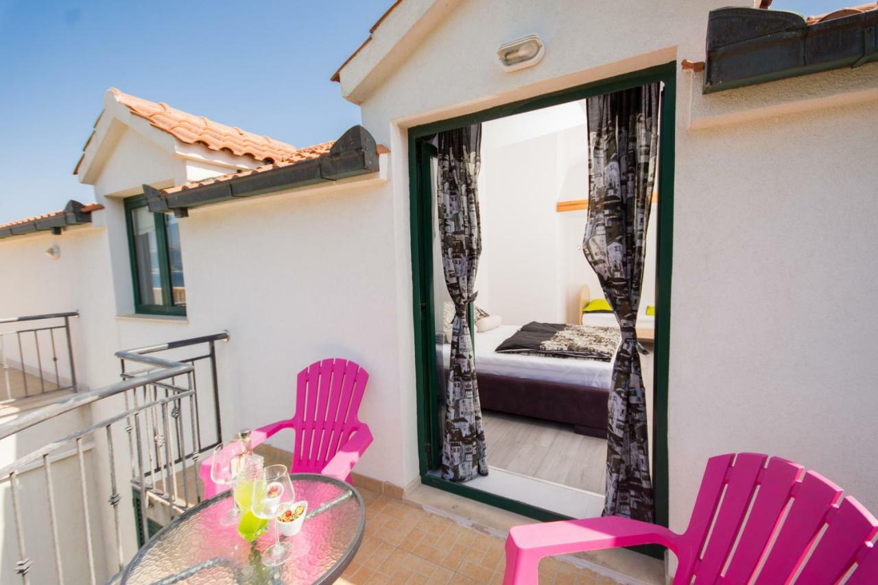 Guesthouse Vakans Slatine Exterior photo