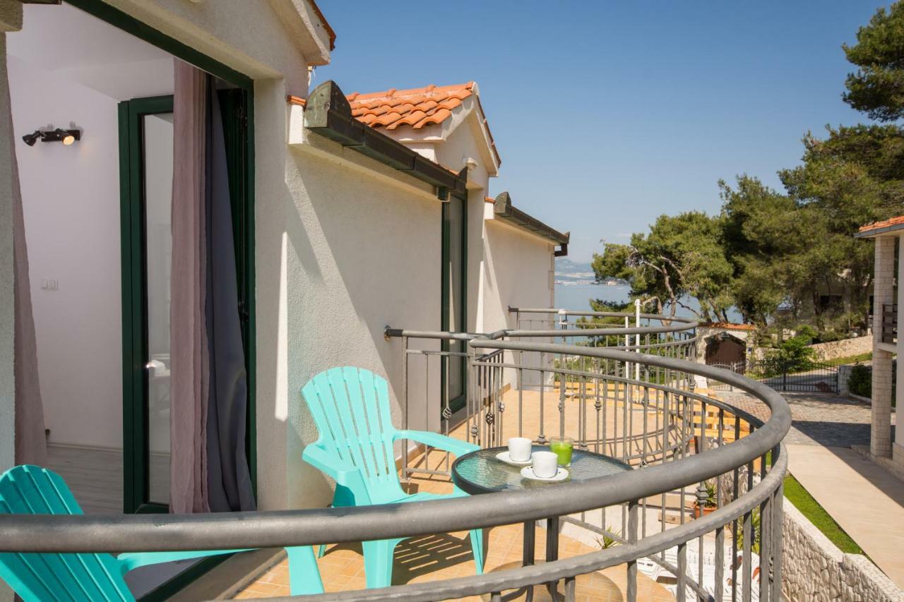 Guesthouse Vakans Slatine Exterior photo