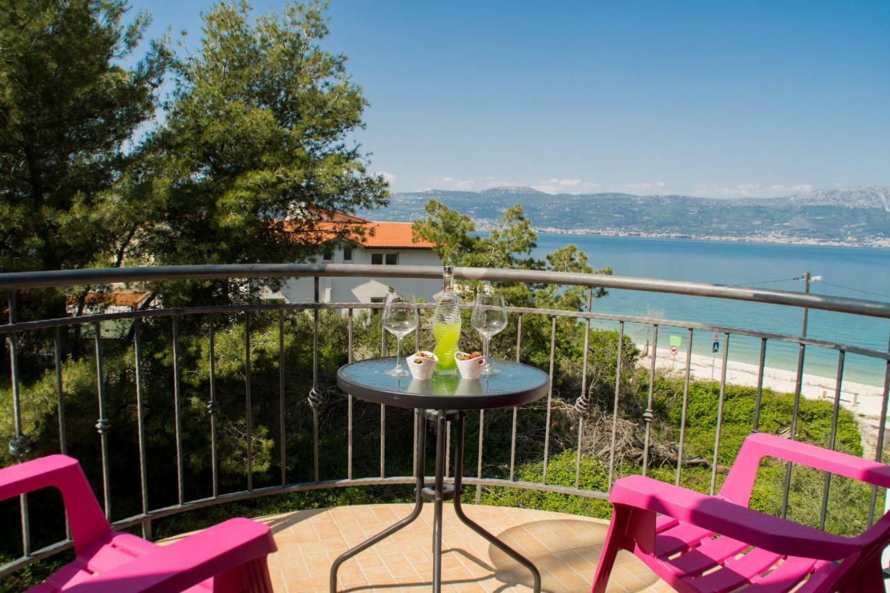 Guesthouse Vakans Slatine Exterior photo